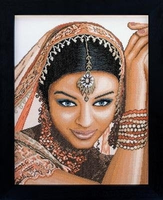 Indian Model (Aida) - Lanarte