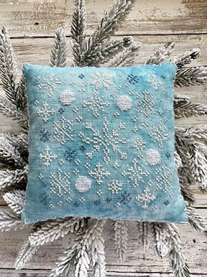 Merry Snowfall - Lucy Beam