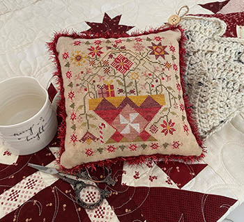Betsy's Christmas Basket - Pansy Patch Quilts & Stitchery