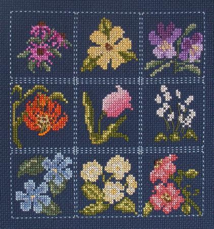 Petite Posies - Cross-Point Designs