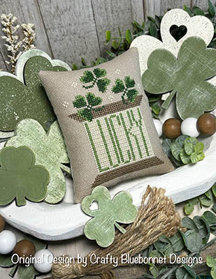 Lucky Clover Spool - Crafty Bluebonnet Designs