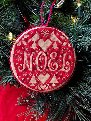 Cardinal's Noel - Wildflower Stitching LLC