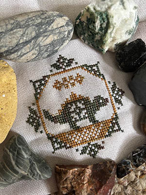 Quirky Quaker: Stegosaurus - Darling & Whimsy Designs