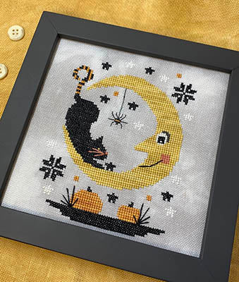 Halloween Moon - Stitches by Ethel