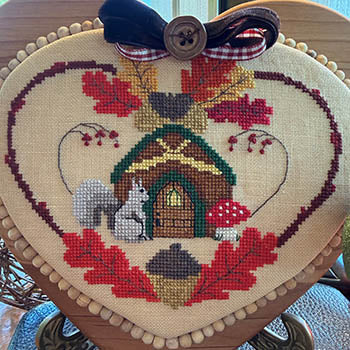 Acorn Cottage - Luhu Stitches