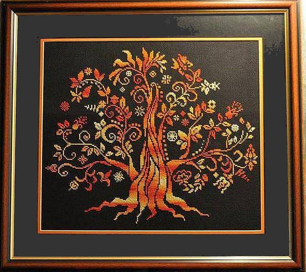 Madre Tree (Terra) - Alessandra Adelaide Needleworks