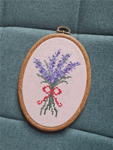 Fresh Flowers - Cute Embroidery by Kate