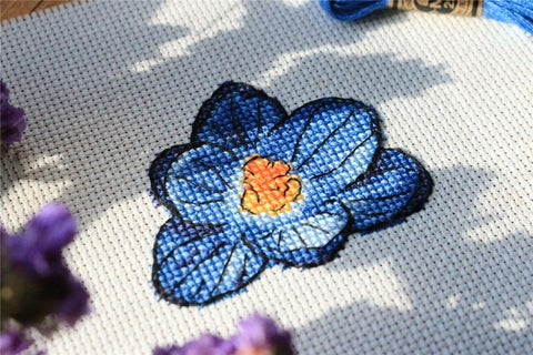 Crocus Flower - Cute Embroidery by Kate