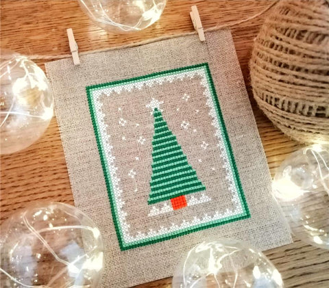 Christmas Tree - Cute Embroidery by Kate