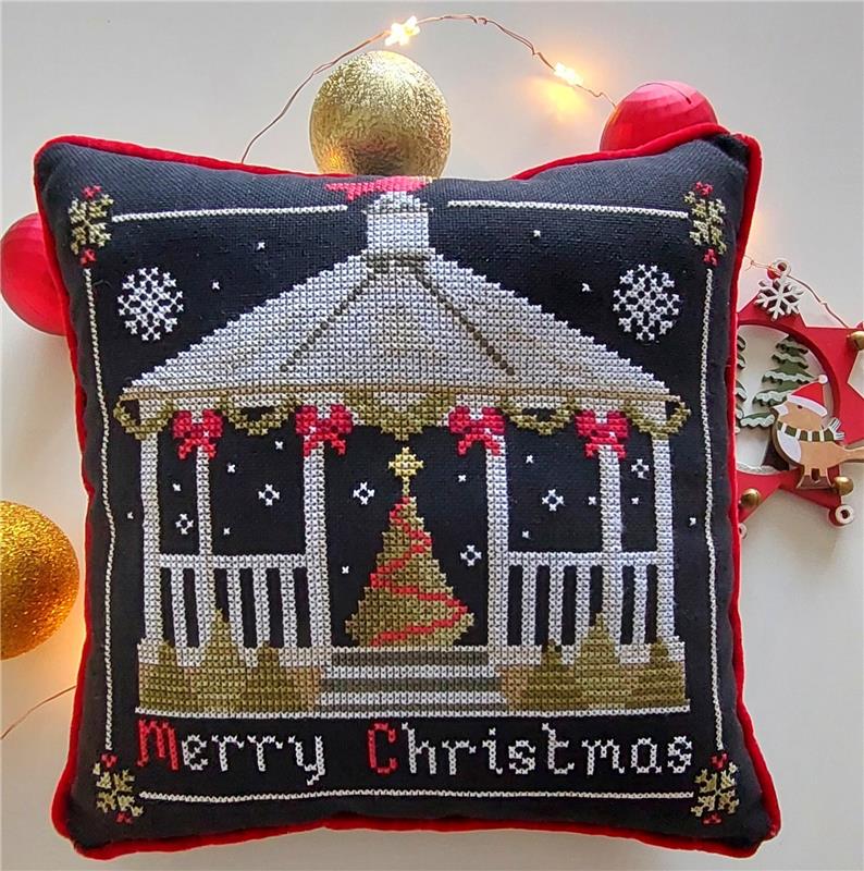 Christmas Gazebo - Twin Peak Primitives