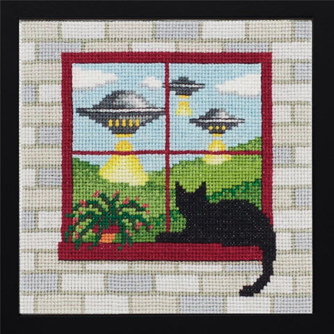 What The Cat Saw: Close Encounters - Lola Crow Cross Stitch