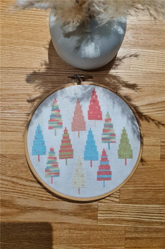 Summer Trees - Cute Embroidery by Kate