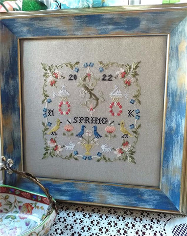 Spring Smiles In Flowers - Twin Peak Primitives