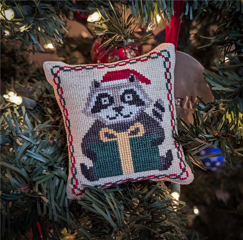 Christmas Bandit - Keb Studio Creations