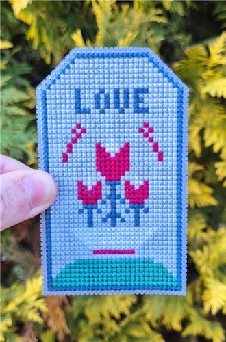 Patriotic Flowers Tags - Cute Embroidery by Kate