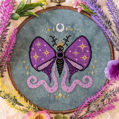 Queen Of Bows: Night Court Faerie Realm - Haunted Frames