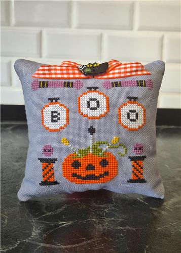 Halloween Pincushion - Cute Embroidery by Kate