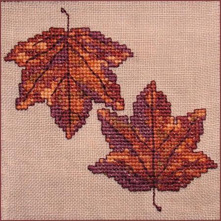 Autumn Leaves Wall Quilt Block E - Cross-Point Designs