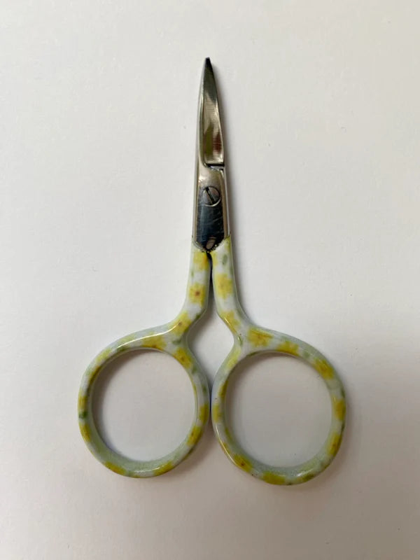 Daisies Scissors - Dinky Dyes