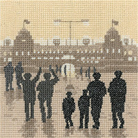 Evening Kick-Off: Silhouettes By Thomas Beutel & Phil Smith (Aida) - Heritage Crafts Kits