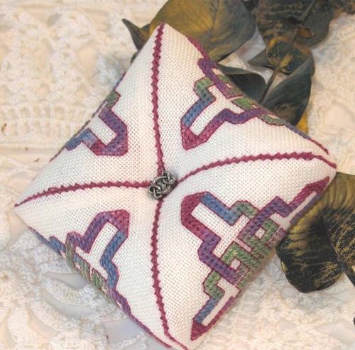 Celtic Tuffet - DD Designs