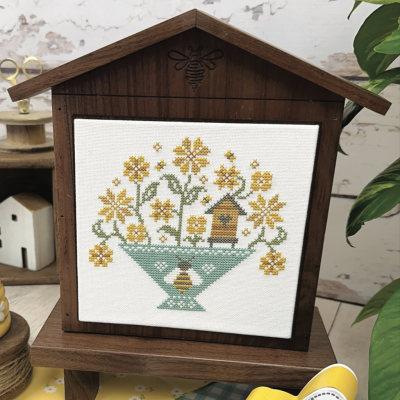Honey Bee Basket - Primrose Cottage Stitches