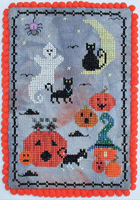 Moonlight Madness: Wee Hauntings  - Praiseworthy Stitches