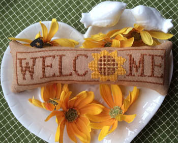 Wee Welcome, August Sunflower - Needle Bling Designs