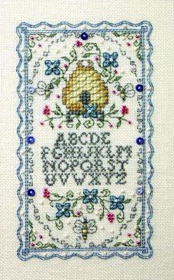 Three Bee Mini Sampler - Bee Cottage