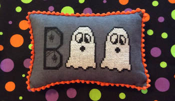 Ghostly Boo - Needle Bling Designs