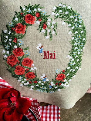 Mai - Lilli Violette