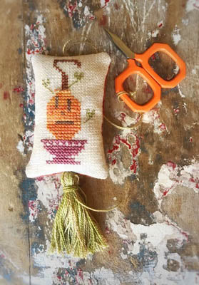 Pumpkin Scissor Fob - Lucy Beam