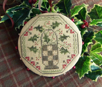 Quaker Holly Pinwheel - Threadwork Primitives