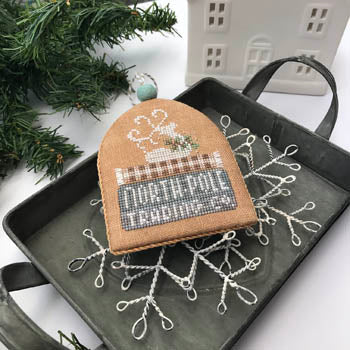 North Pole Trading Co, White Christmas 5 - Hands on Design