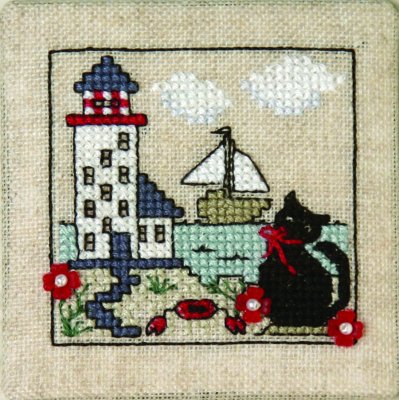 Itty Bitty Kitty: At The Lighthouse - Sweetheart Tree