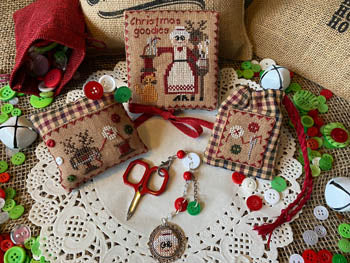 Mrs. Claus Goodies Sewing Set - Mani Di Donna