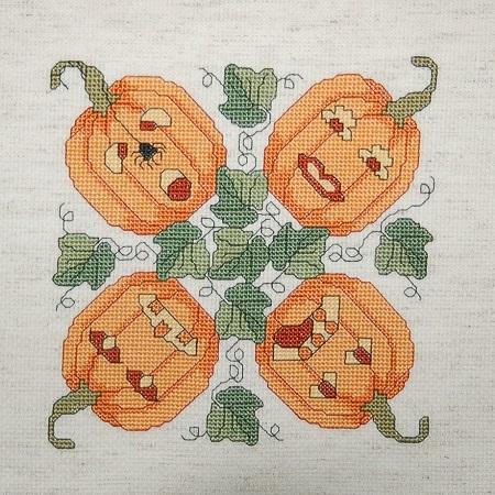 Holiday Squares: Halloween Pumpkin Patch - Linda Jeanne Jenkins