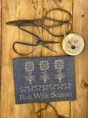Run With Scissors Sewing Pouch - Stacy Nash Primitives
