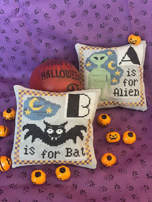 Halloween Alphabet: A & B - Romy's Creations