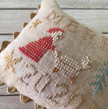 Santa's Little Sheep - Frog Cottage Designs