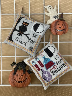 Halloween Alphabet: O & P - Romy's Creations