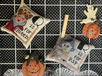 Halloween Alphabet: Q & R- Romy's Creations