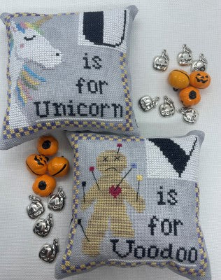 Halloween Alphabet: U & V - Romy's Creations