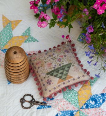 Betsy's Summer Basket - Pansy Patch Quilts & Stitchery