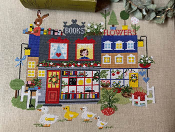 Books & Flowers - Lilli Violette