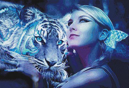 Totem by Luciana Lebel - Paine Free Crafts