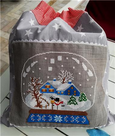 Snow Globe Blue Houses - Twin Peak Primitives