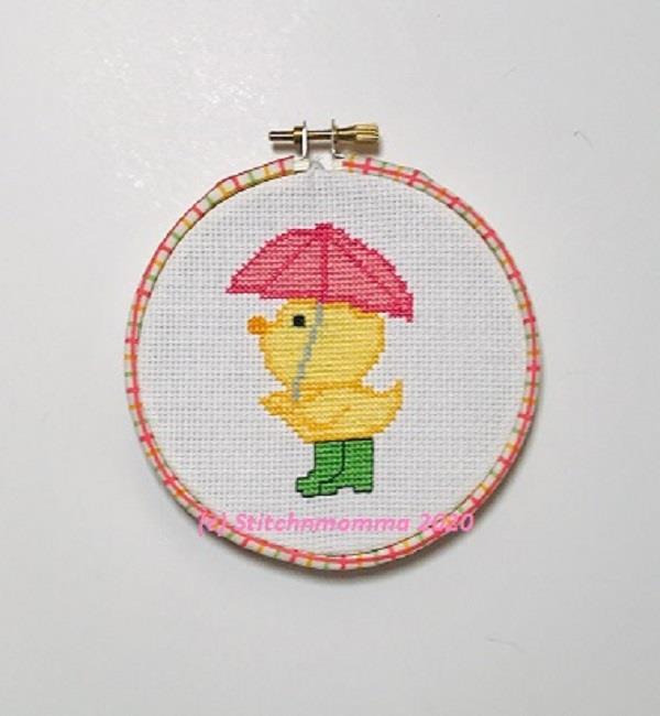 Magnificent Minis: April Showers - Stitchnmomma