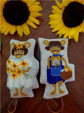 Coco And Whiskers - Twin Peak Primitives