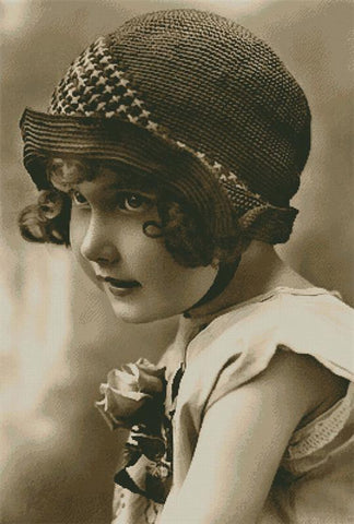 Lil Cutie (Large) - Artecy Cross Stitch